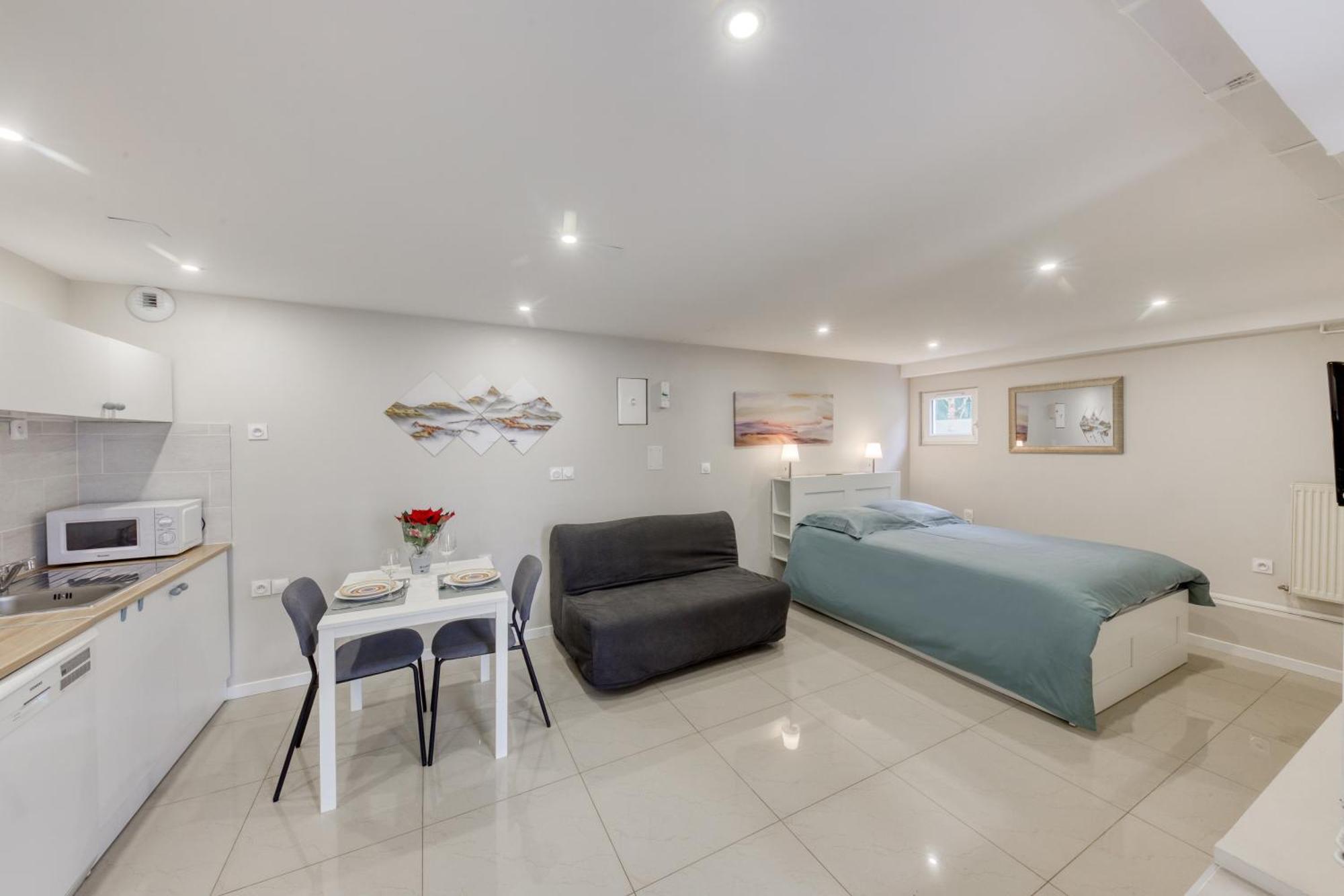 Studio Cosy - 35M2 - Paris -Disneyland - Rer A Noisy-le-Grand Bagian luar foto